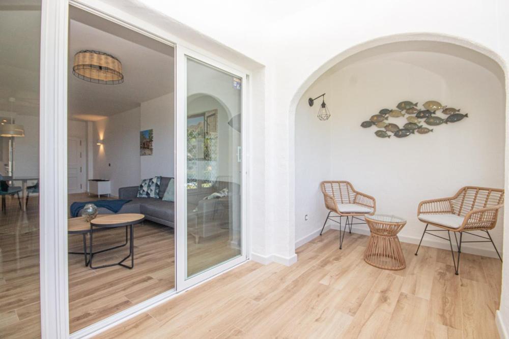 Wonderful 2 Bed Apartment With Stunning Sea Views Sitio de Calahonda Екстер'єр фото