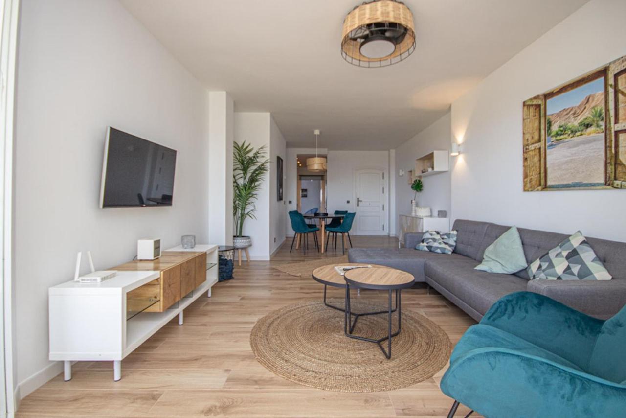 Wonderful 2 Bed Apartment With Stunning Sea Views Sitio de Calahonda Екстер'єр фото